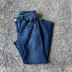 American Eagle skinny/jegging dark wash jeans
